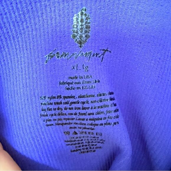 Free People Movement Happiness Runs V-Neck Tank NWOT Womens Extra Large - Picture 4 of 5